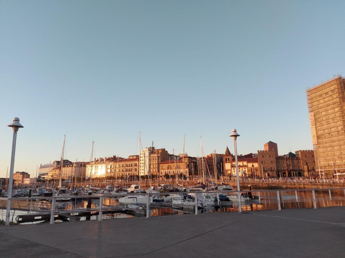 La Galeria De San Lorenzo Gijon Exterior photo